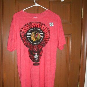 CCM Mens T-Shirt Chicago Blackhawks Red Short Sleeve Large New